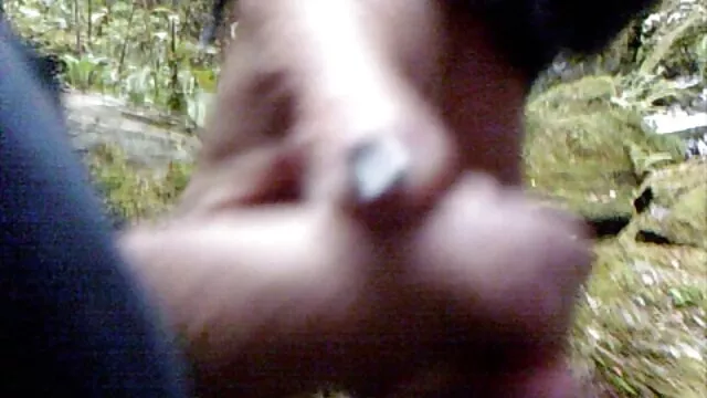 バケツを持つ家の小さな女の子 月野 帯 人 セックス 動画