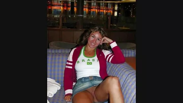 カメラの上に舌の上にヨギを置く 女性 の 為 の セックス 無料 動画