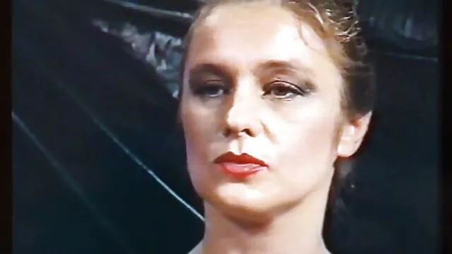 花嫁が彼女とセックスした後、彼女の顔に座ってください 無料 女性 向け セックス 動画