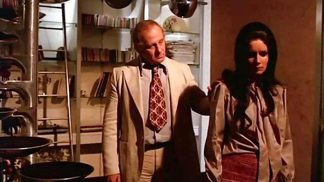 この45歳の人形は放棄されました。 女性 向け 動画 sex