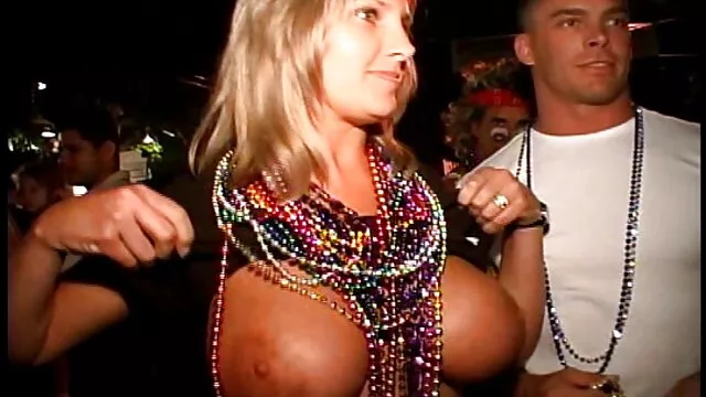 熱い上司は自分の会計を不正行為のために処罰されました 女子 向け セックス 動画