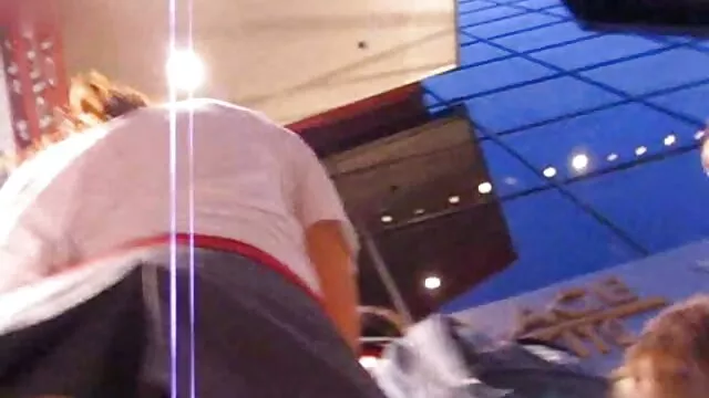 女の子は、油で彼女の魔法を潤滑 女性 が 見る セックス 動画