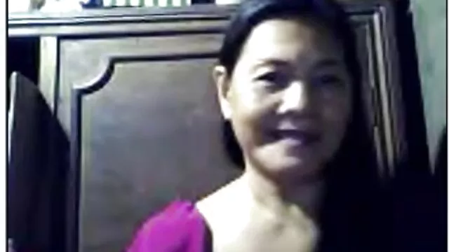 面白い女の子と明るいメイクとブロンド セックス 動画 無料 女性 向け