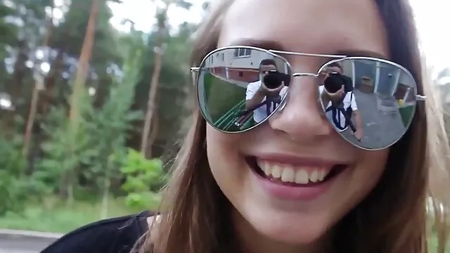 アントンは床にそれをブラッシング停止しました 女性 向け セックス 動画