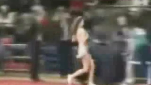 アニーは、会議でより多くの情報を求めます 女性 用 セックス 無料 動画